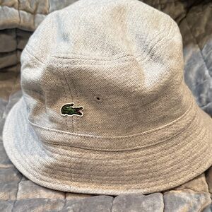 Lacoste Light Gray Bucket Hat with Logo